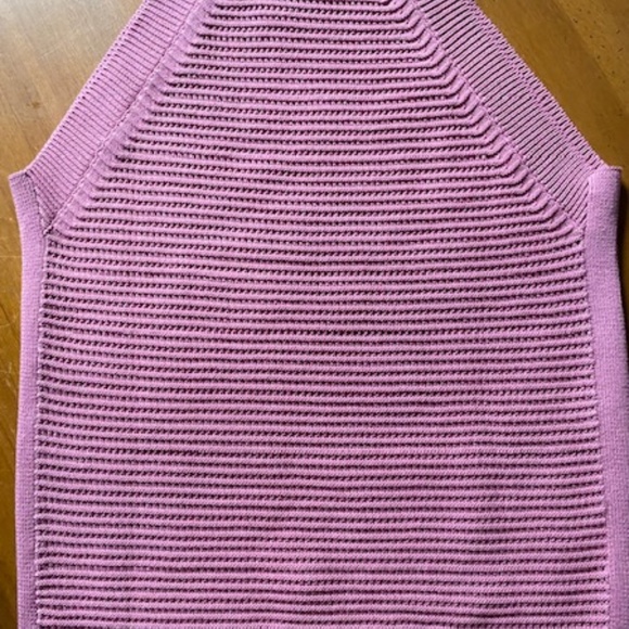 ANN TAYLOR SLEEVELESS SWEATER - Picture 4 of 6